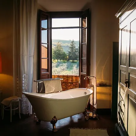 Castello Del Capitano Delle Artiglierie 4*