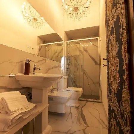 Castello Del Capitano Delle Artiglierie Bed and breakfast 4*