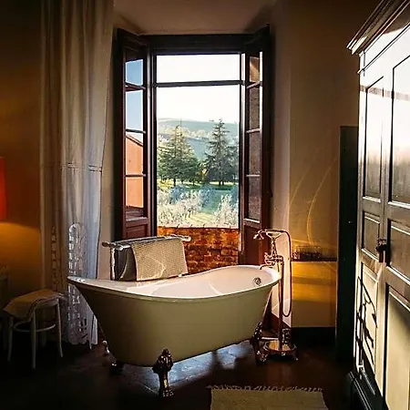 Castello Del Capitano Delle Artiglierie Bed & Breakfast 4*