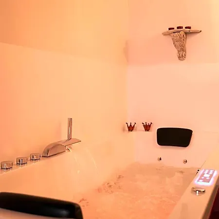 Castello Del Capitano Delle Artiglierie Bed & Breakfast