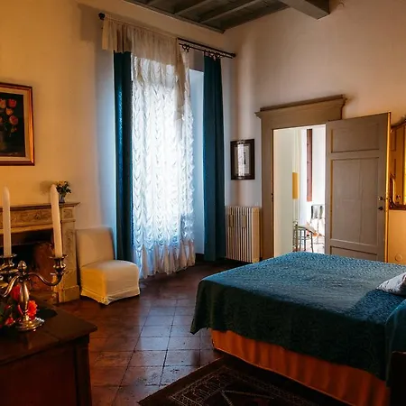 Bed and breakfast Castello Del Capitano Delle Artiglierie 4*