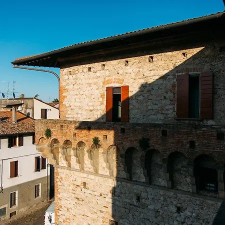 Castello Del Capitano Delle Artiglierie Bed & Breakfast