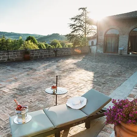 Castello Del Capitano Delle Artiglierie Bed and breakfast 4*
