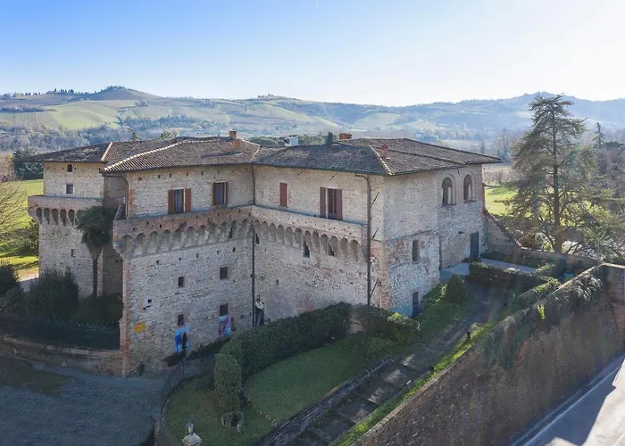 Castello Del Capitano Delle Artiglierie Bed & Breakfast 4*