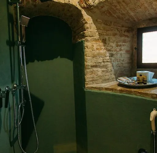 Castello Del Capitano Delle Artiglierie 4* Castrocaro Terme